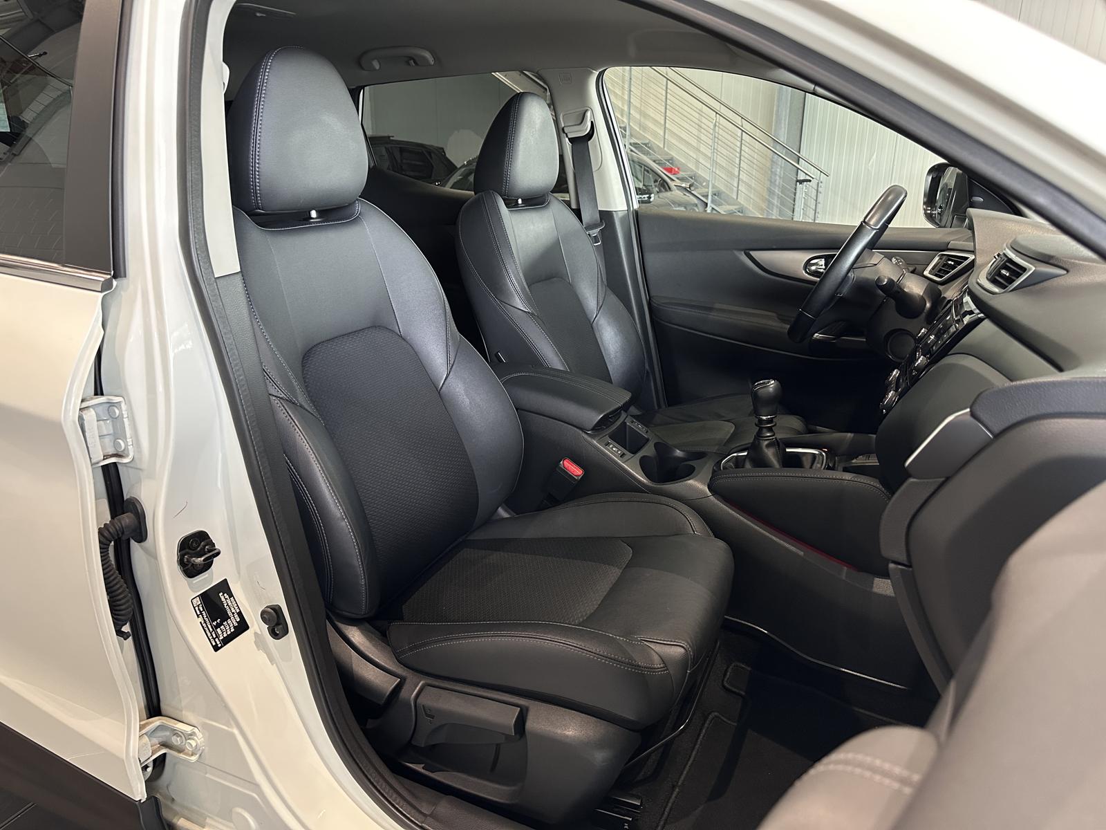 Nissan Qashqai Tekna *ACC, SPURHALTE, TOTWINKEL, 360GR*