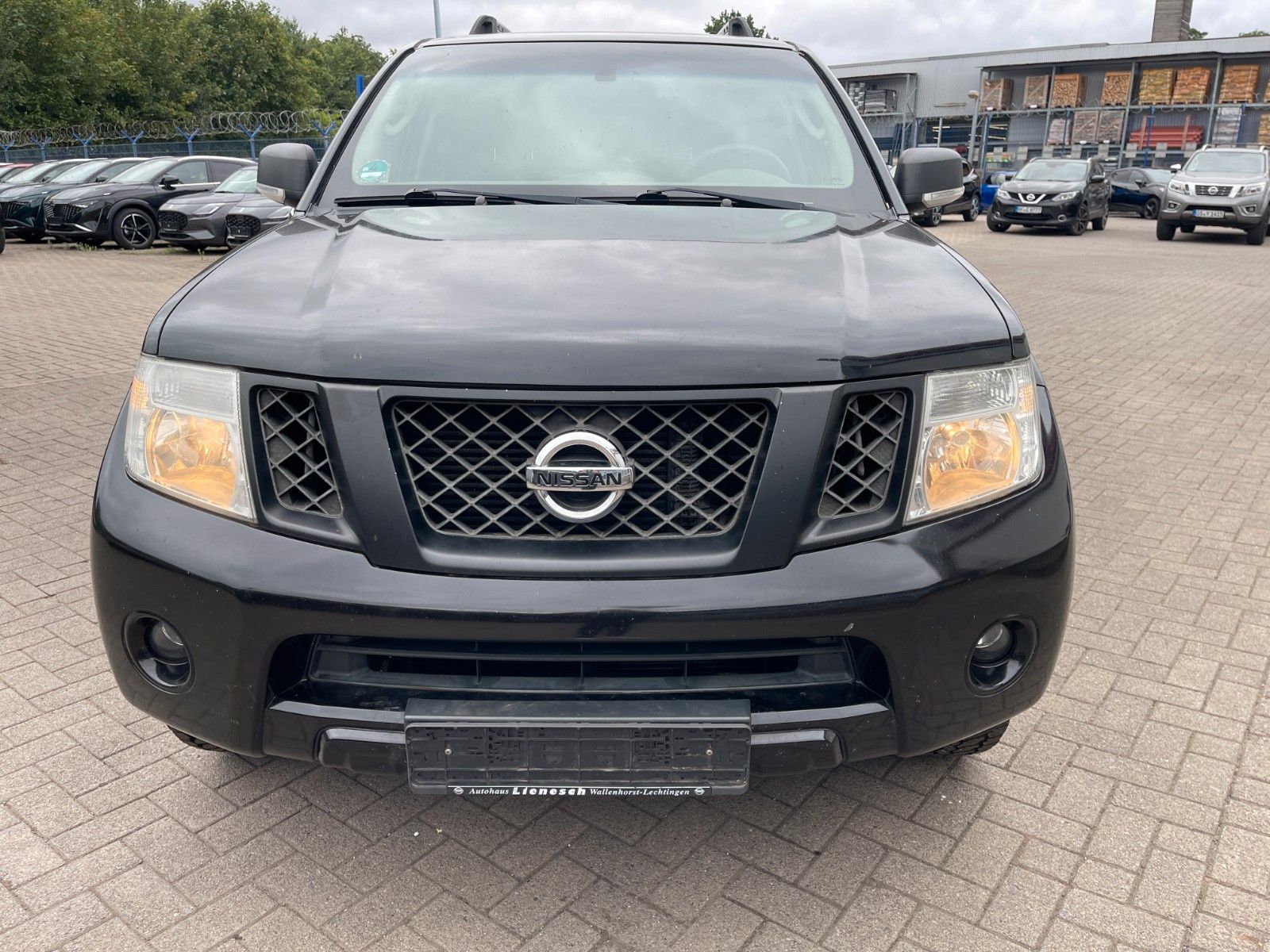 Fahrzeugabbildung Nissan Pathfinder 2.5 dCi AHK -Motorschaden-