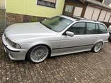BMW 530i A touring - - BMW 530 aus 2002: 530i