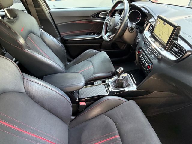 Fahrzeugabbildung Kia pro cee'd / ProCeed GT+Navi+Kamera+LED+CarPlay