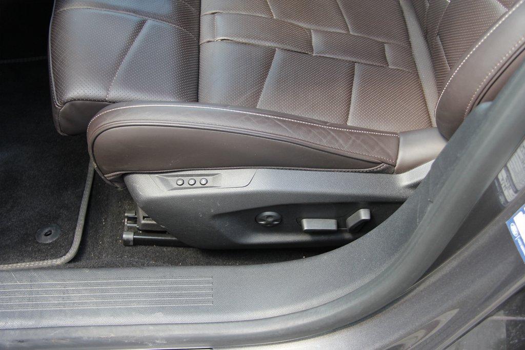 DS Automobiles DS4 1.5d ETOILE LED 19Zoll HUD memory LEDER