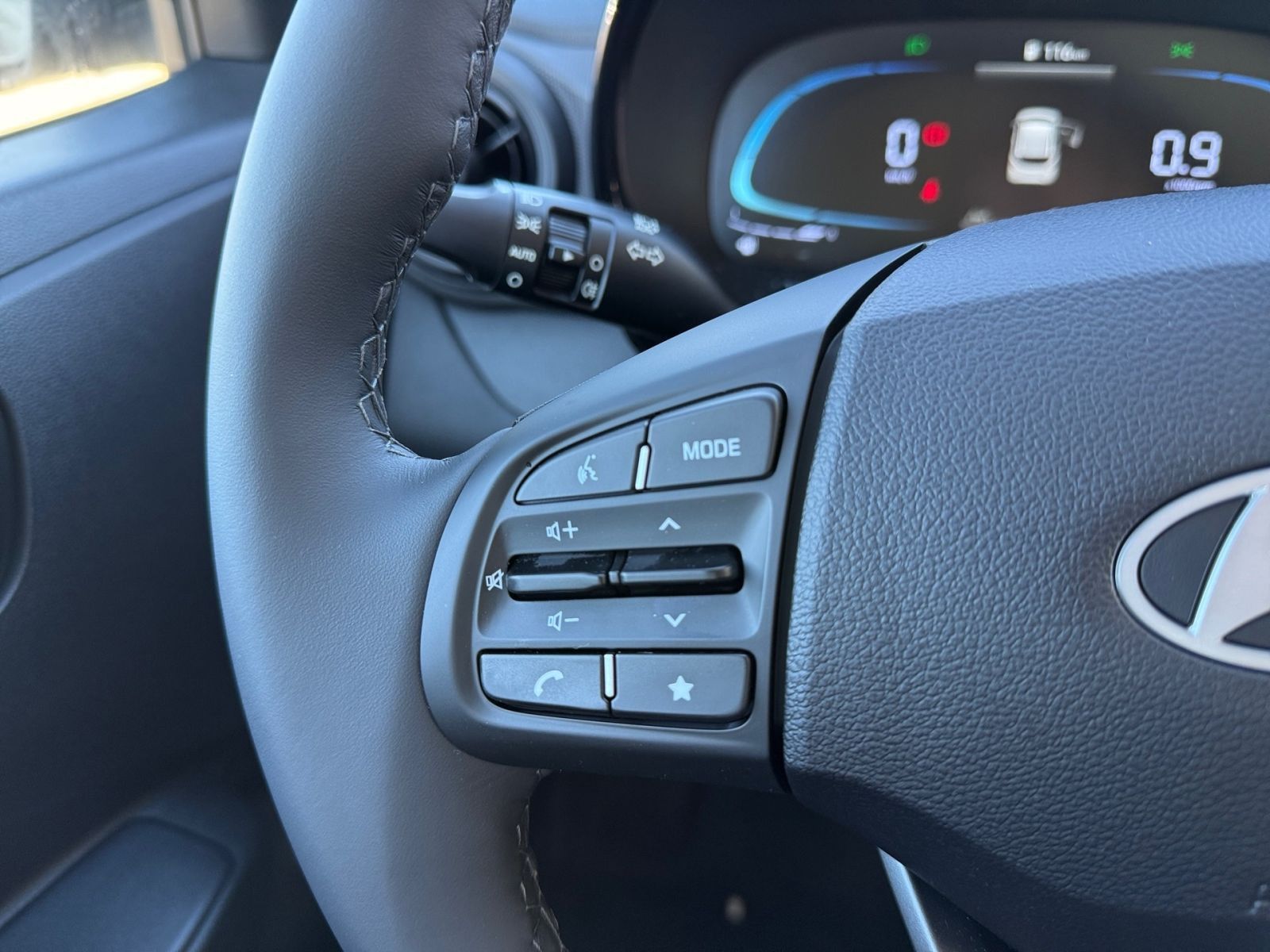 Fahrzeugabbildung Hyundai i10 1.0 Select Navi Kamera