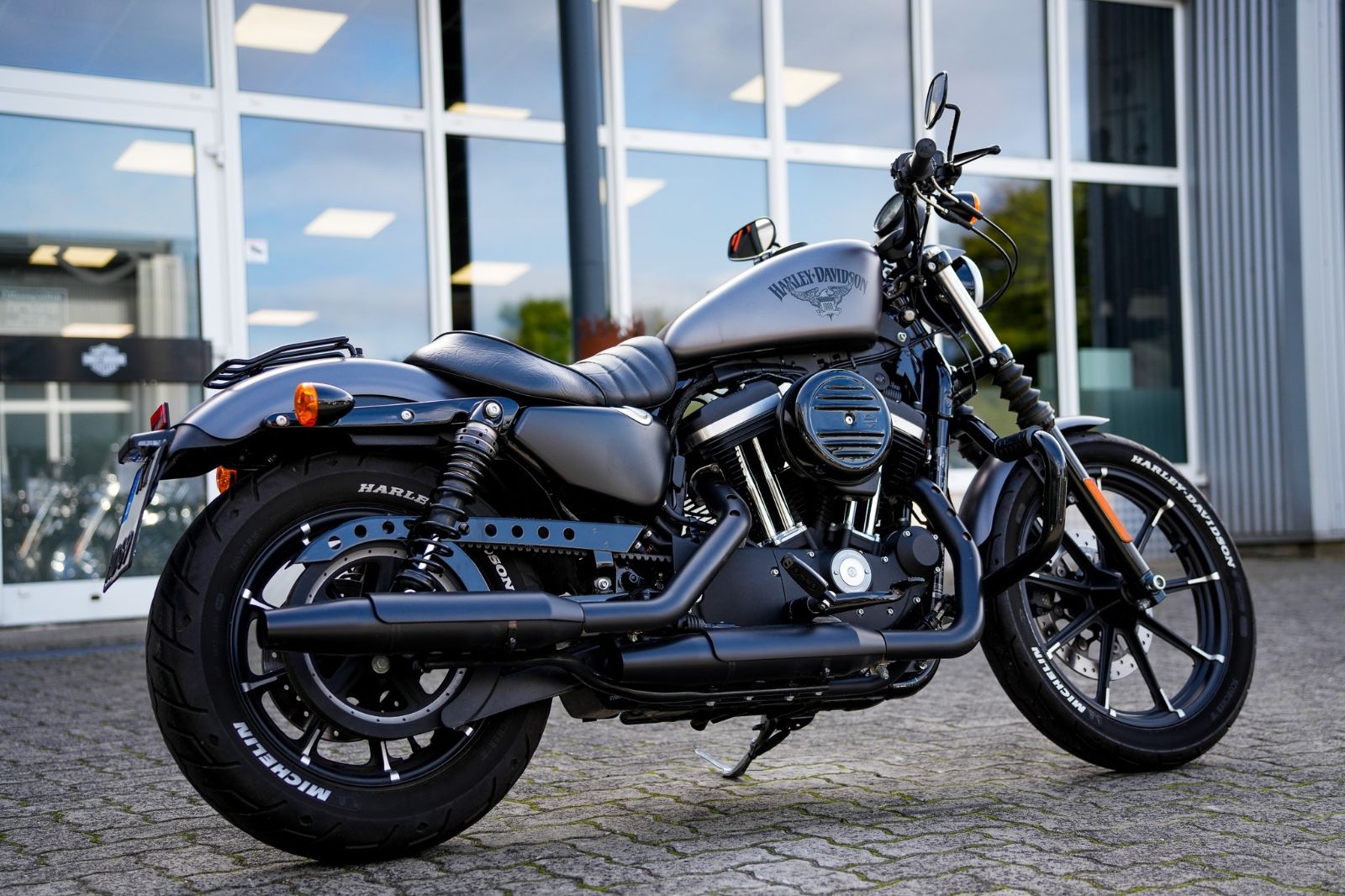 Fahrzeugabbildung Harley-Davidson SPORTSTER XL883N IRON