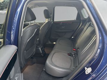 BMW 218 Active Tourer - 8