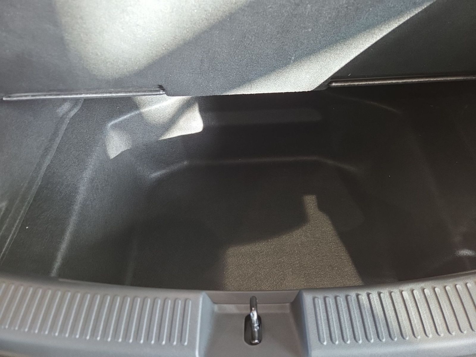 Fahrzeugabbildung MG MG4 Urban 43 kW/h Comfort *SITZHZG*APPLE CARPLAY