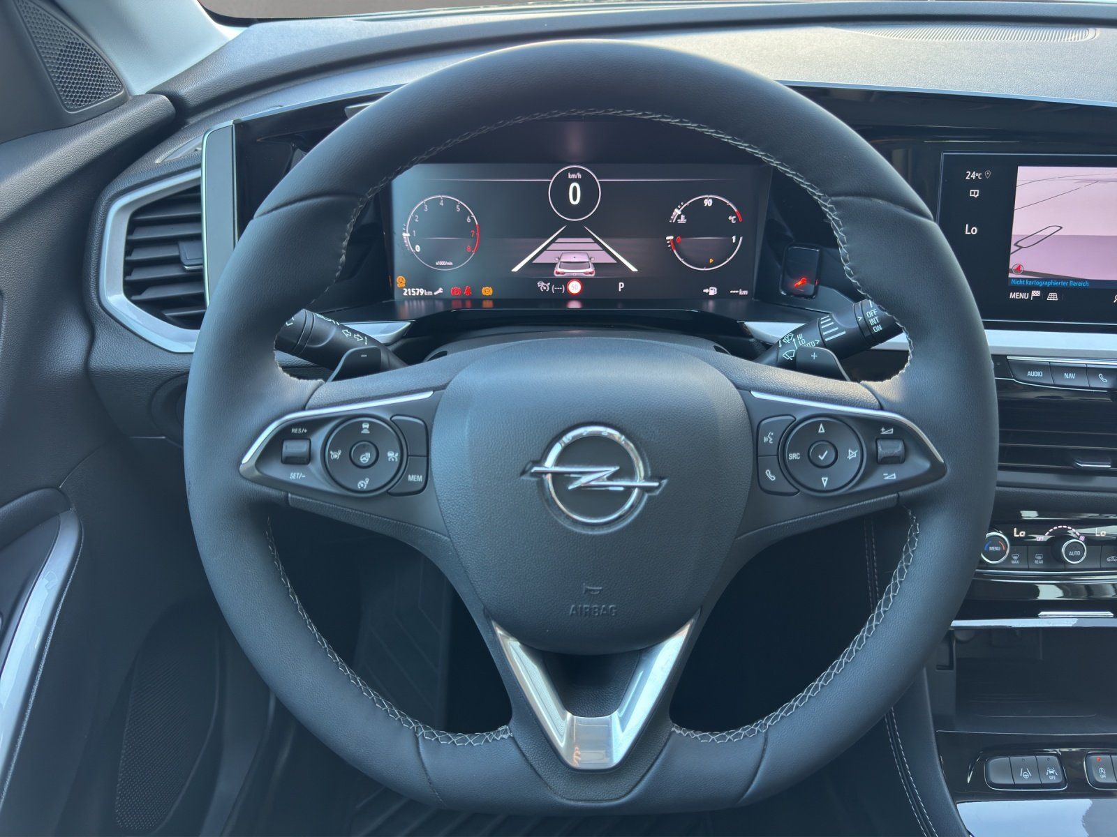 Fahrzeugabbildung Opel Grandland 1.2 Turbo Aut. GS Line/AHK/360°CAM/LED