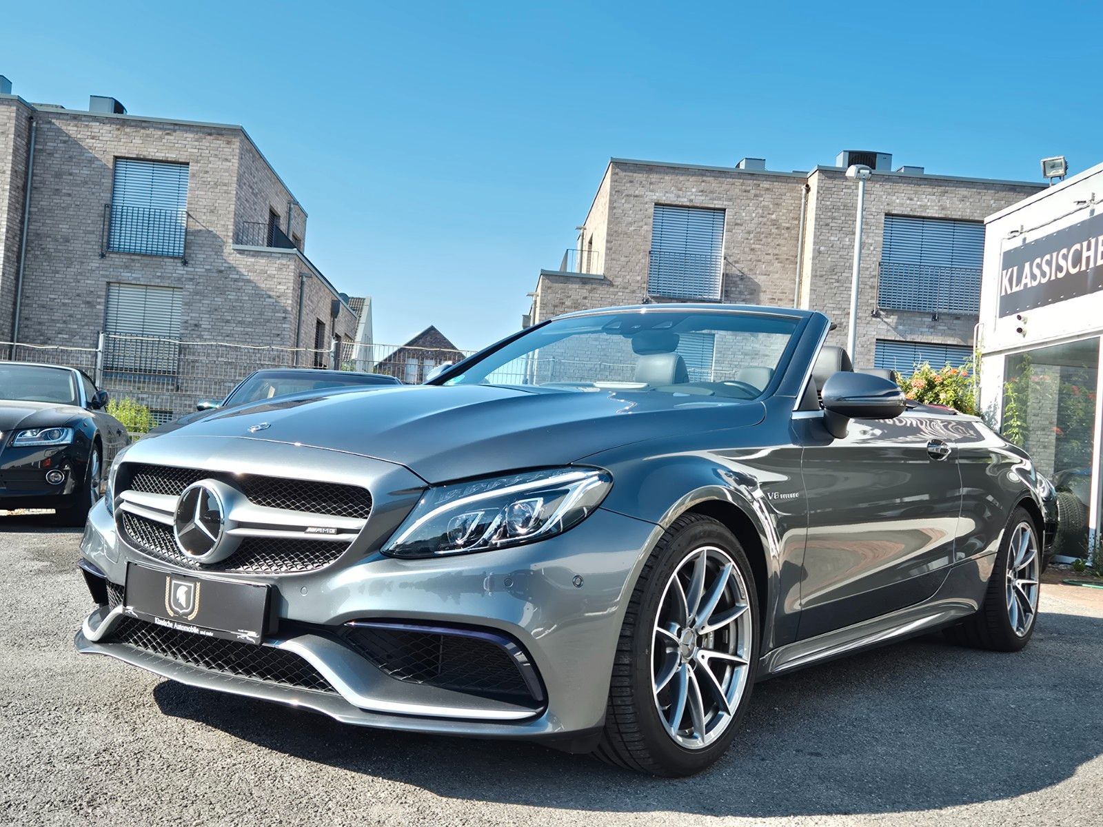 Fahrzeugabbildung Mercedes-Benz C 63 AMG Cabrio/Dt./Burm/Head/Fahrpaket