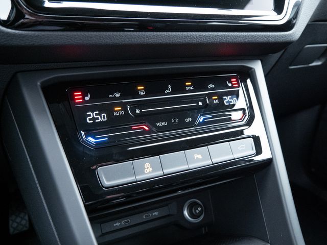Touran 1.5 TSI DSG Highline BMT PDC NAVI AHK ACC