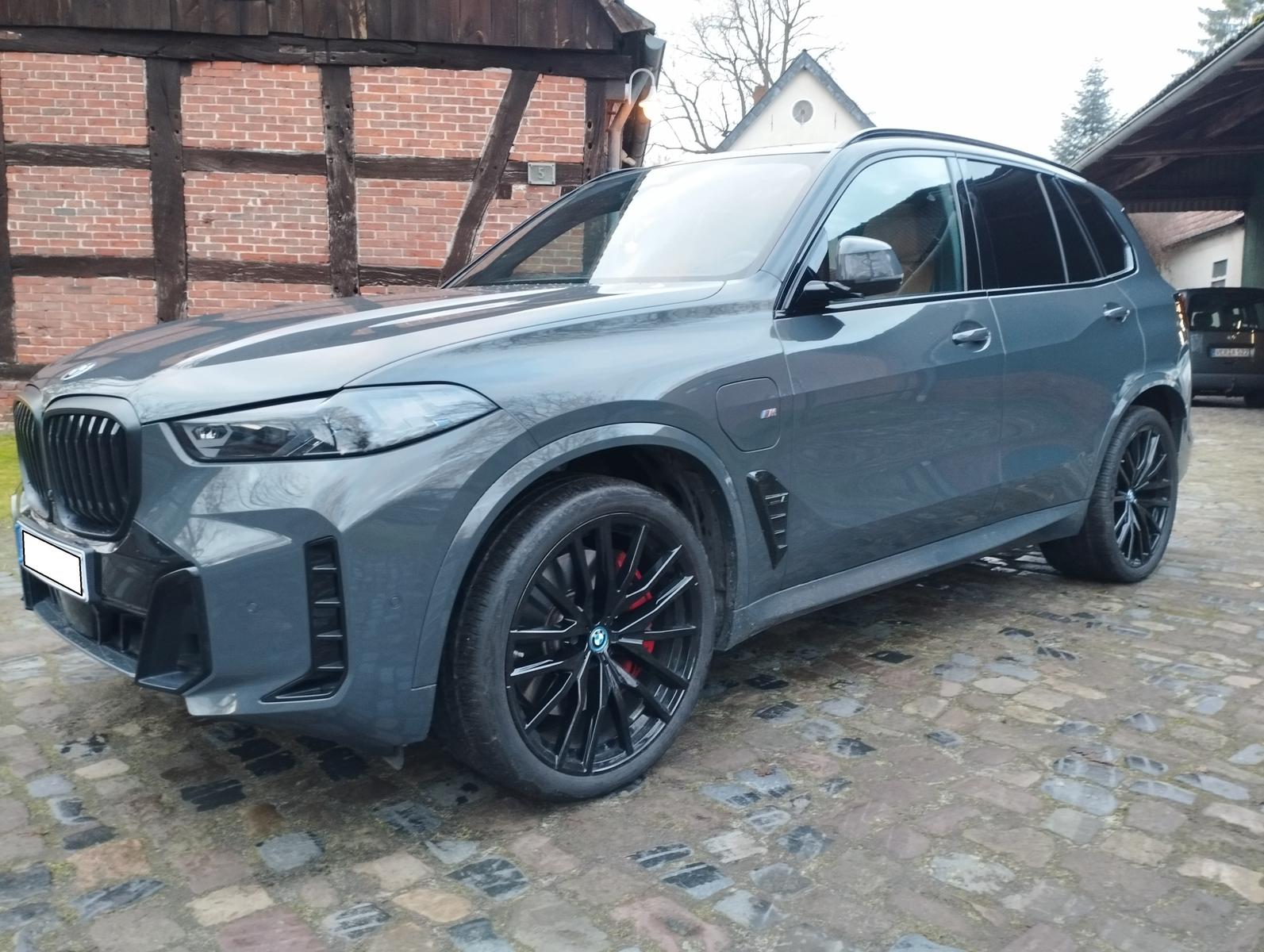 BMW X5 50 e xDrive M Sport LED/HUD/PANO/INDIVIDUAL