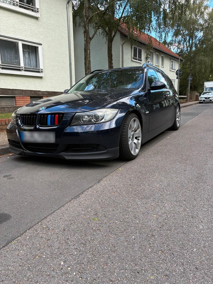BMW 320