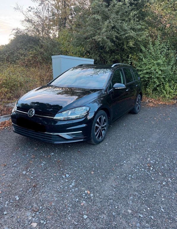 Image of Volkswagen Golf
