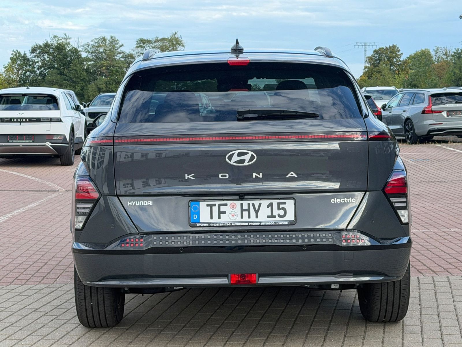Fahrzeugabbildung Hyundai KONA EV Trend 150 kW *RW507KM*Navi*ACC*LED*RFK*
