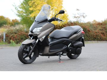 Yamaha X-Max 250 ABS +ARROW