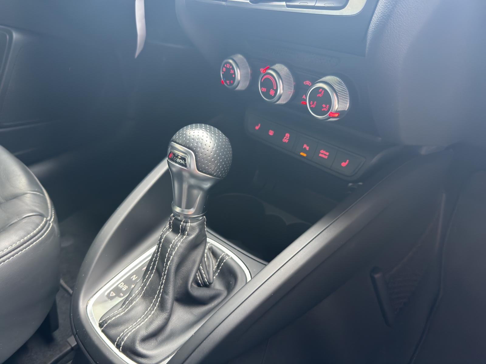 Audi A1 SPORTBACK S LINE PANO XENON NAVI LED LEDER