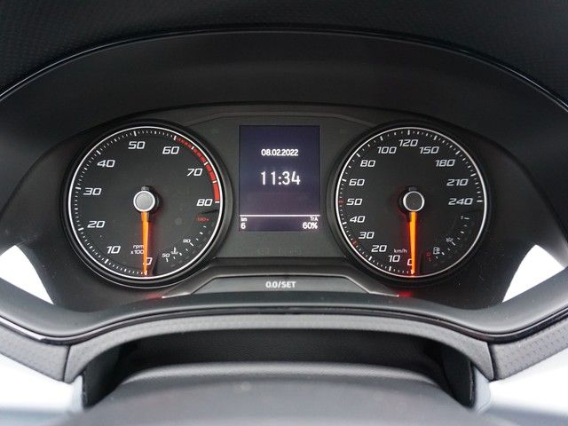 Fahrzeugabbildung SEAT Arona TSI Style DSG LED GRA PDC SH LM
