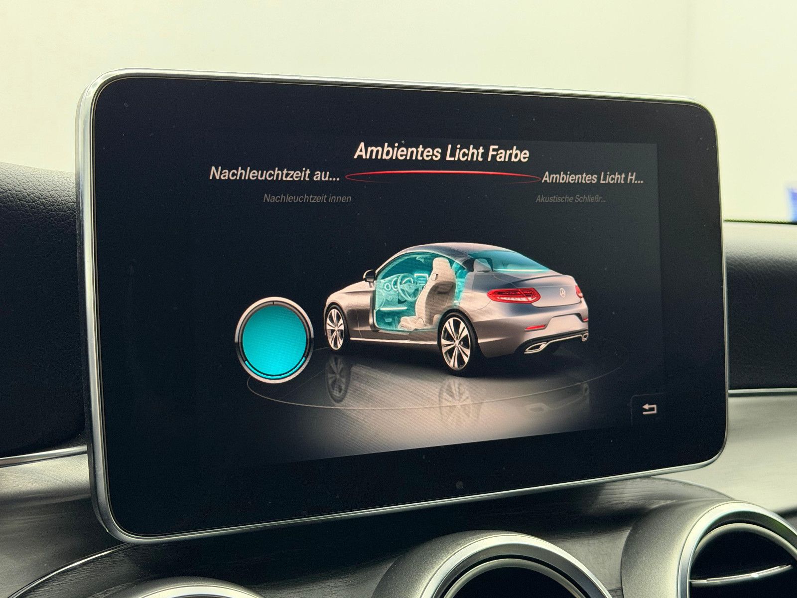 Fahrzeugabbildung Mercedes-Benz C 400 Coupe 4M/AMG-LINE/DESIGNO/PANO/DE FZG/AHK