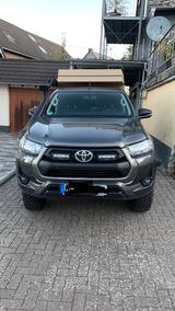 Toyota Hilux Overland Camper 