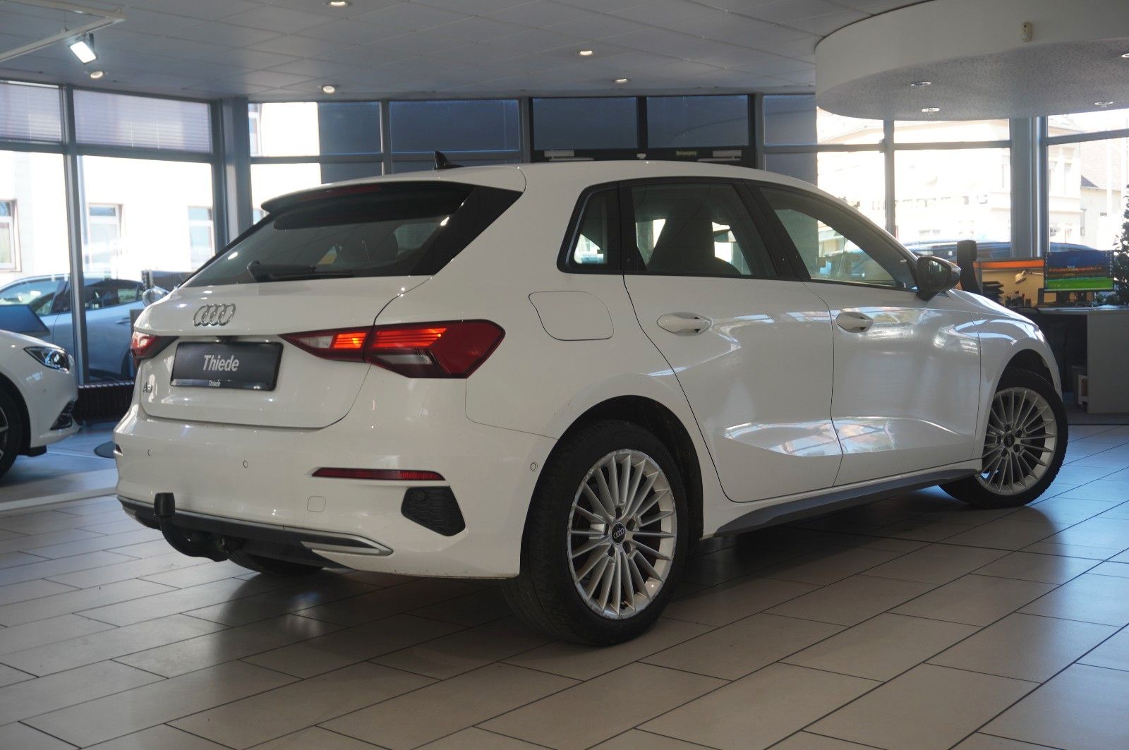 Fahrzeugabbildung Audi A3 Sportback 35 TFSI ADVANCED NAVI/SH/KAMERA/AHK