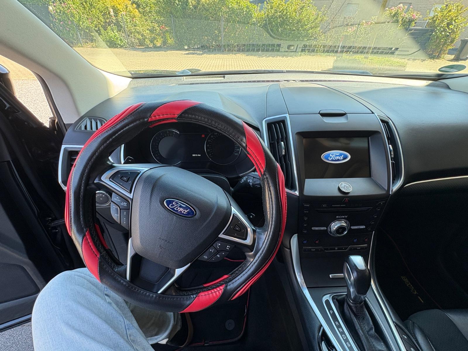 Ford Edge 2,0 l TDCi Bi-Turbo 4x4 Sport  AHK Panorama