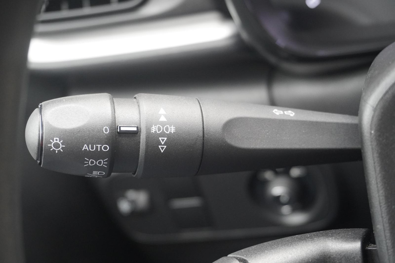 Citroën C3 Puretech LED Tempomat Sitzheizung PDC USB