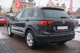 Volkswagen Tiguan 1.5 TSI Comfortline DSG Panorama ACC PDC - Volkswagen mit Benzin-Antrieb: Grau, Schiebedach, Geländewagen, mit Klimaanlage