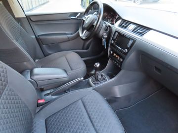 Fotografie 7 des Skoda Rapid Spaceback Drive 1.2 TSi Smart Link