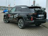 Andere ANDERE - Andere mit Benzin-Antrieb: Geländewagen