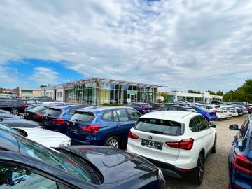 Fahrzeugabbildung BMW X7 xD40d M Sport ACC SoftCl Massage DAB SkyLoung