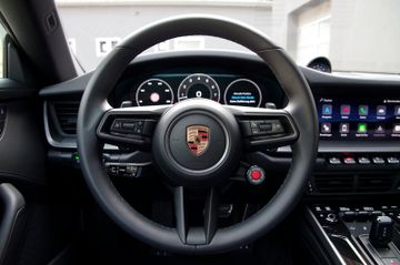 Porsche 992.2 Targa 4S*ACC,BOSE,Chrono,Sitzlüftung,14-W.