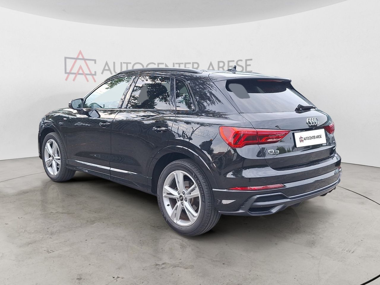 Audi Q3 35 2.0 tdi S line edition quattro s-tron imagem 3