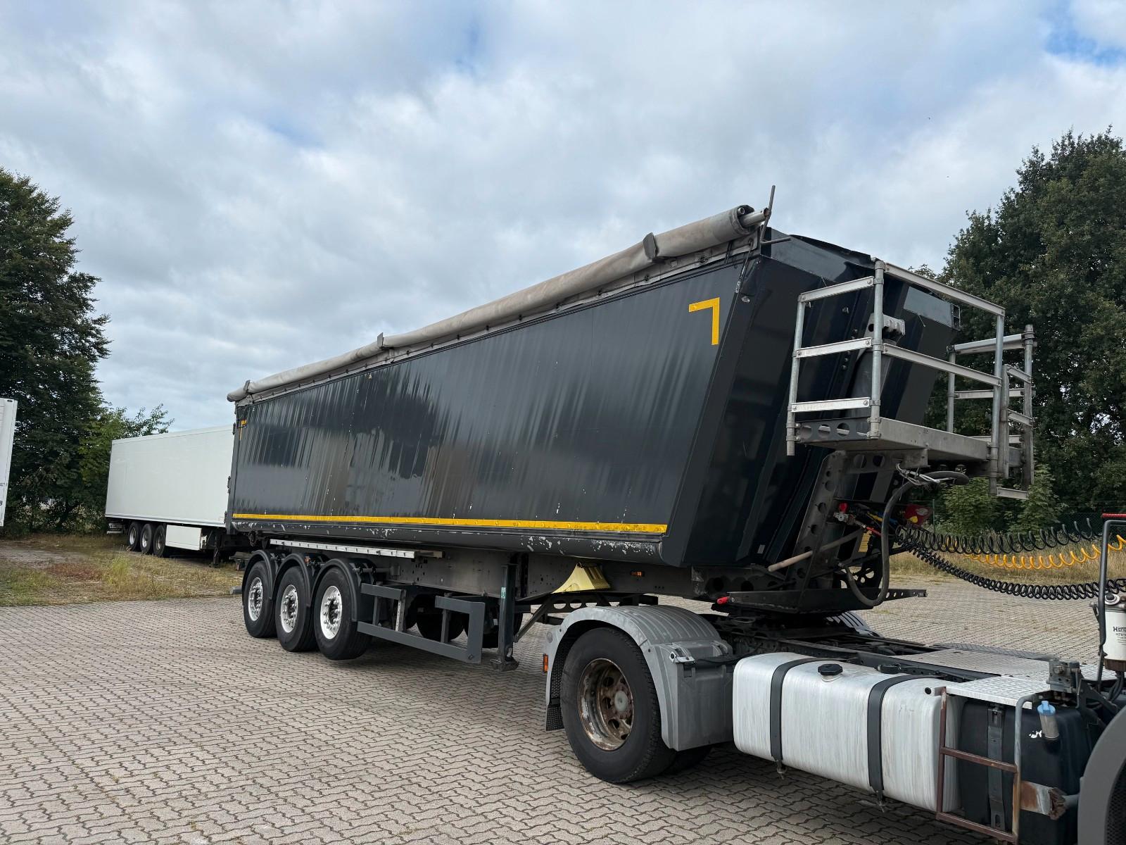 Schmitz Cargobull SKI 24 Kombitür Alu 48,5 m3