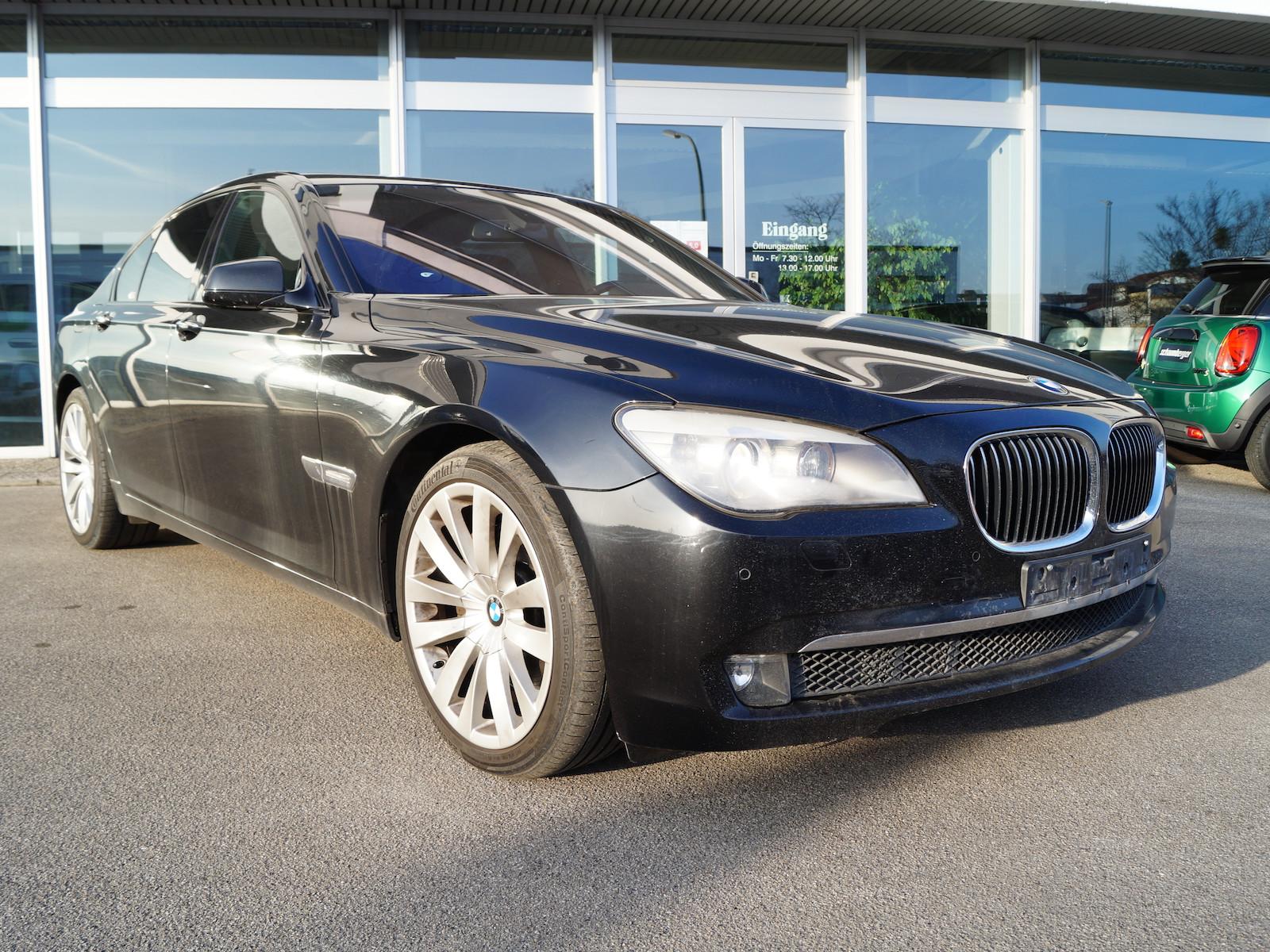 BMW 750i Aut.* Navi * Glasdach * Hifi-DSP * Alu 20´