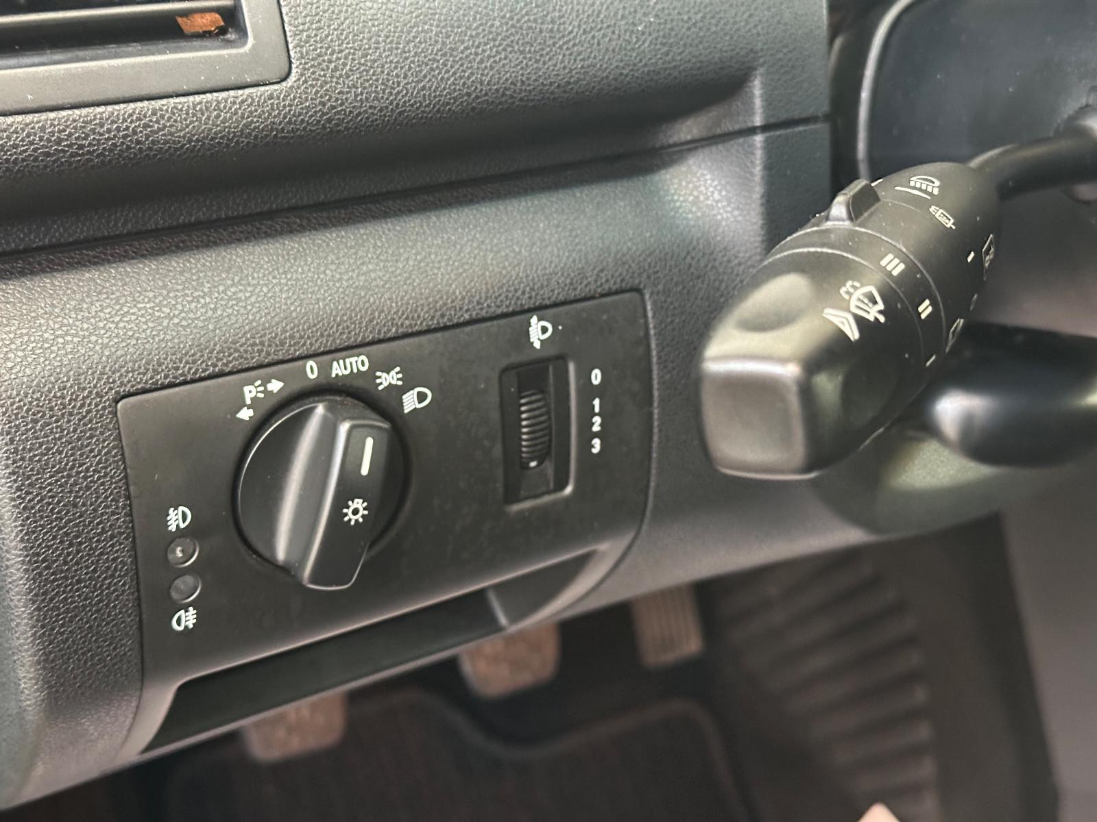 Mercedes-Benz A170 2009 — photo 16