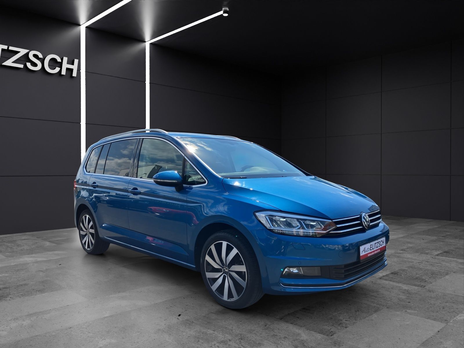 Fahrzeugabbildung Volkswagen Touran Highline BMT/Start-Stopp LED Climatronic