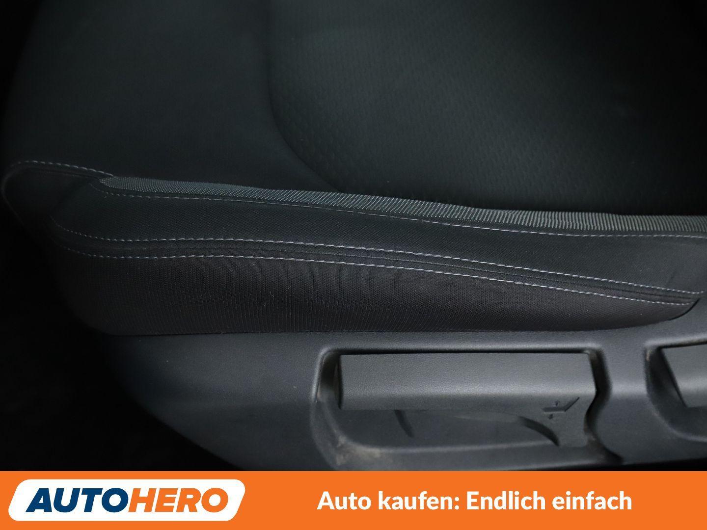 Nissan Qashqai 1.3 DIG-T N-Connecta Aut*NAVI*LED*TEMPO*