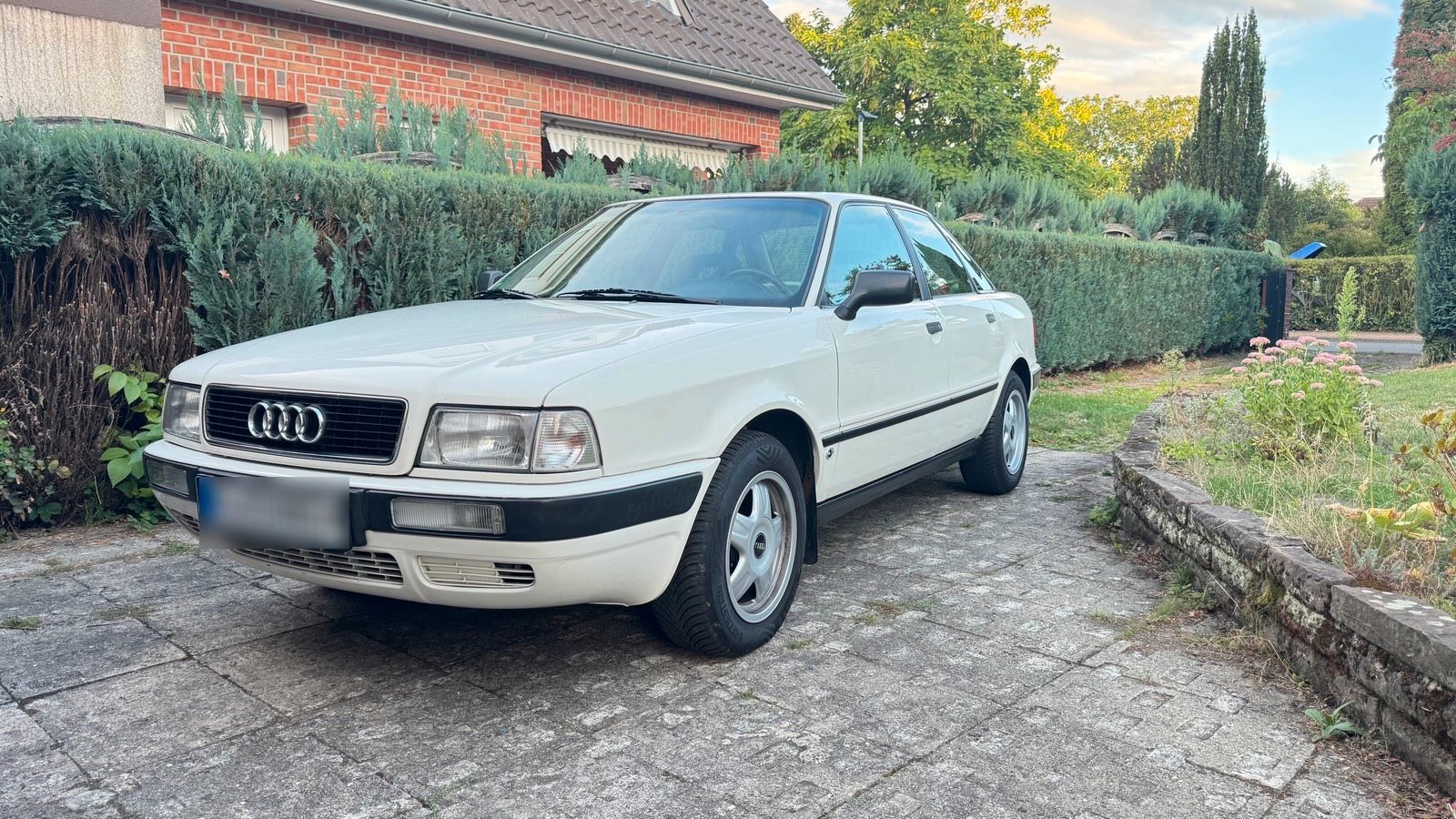 Audi 80 2.0 B4 - TÜV 09/2028