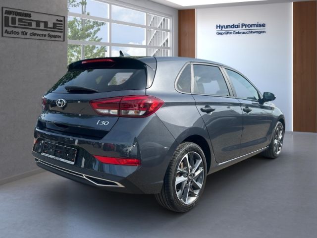 Fahrzeugabbildung Hyundai i30 Edition 30+ Mild-Hybrid Navi LED Apple CarPl