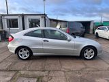 Mercedes-Benz C 180/C -Klasse/Sportcoupe/C 180 Kompressor/ - Mercedes-Benz C 180 aus 2003: Kompressor