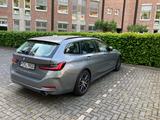 BMW 330d xDrive Touring Autom.-umfangr. Sonderausst. - BMW 330 in Bonn