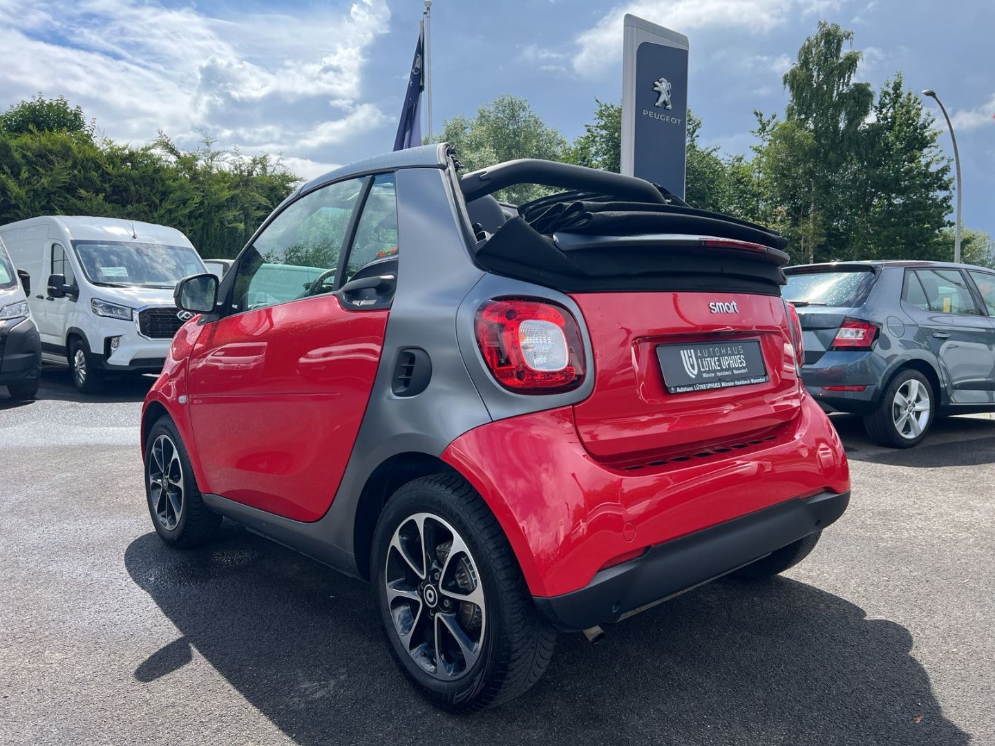 Fahrzeugabbildung Smart fortwo Turbo CABRIO Leder Klimaautom SHZ Temp