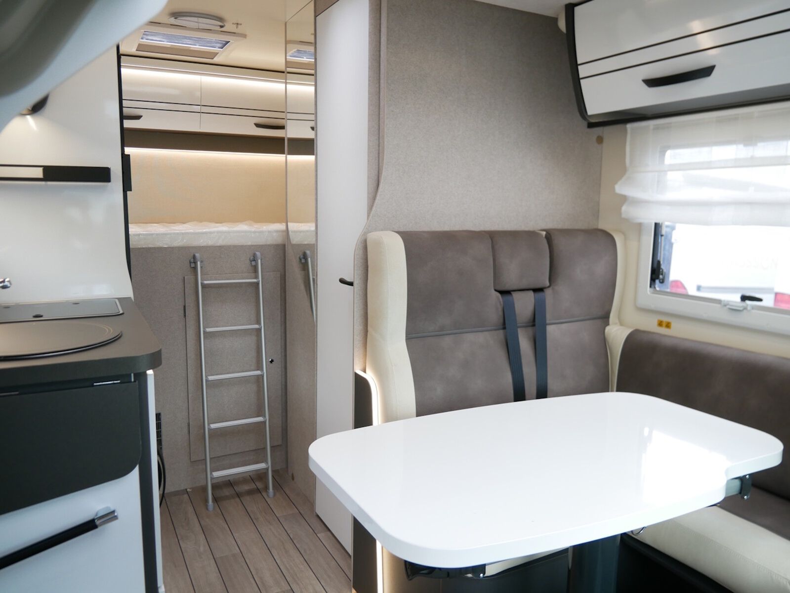 Fahrzeugabbildung Forster T FT599HB 10380,- EUR Sondernachlass