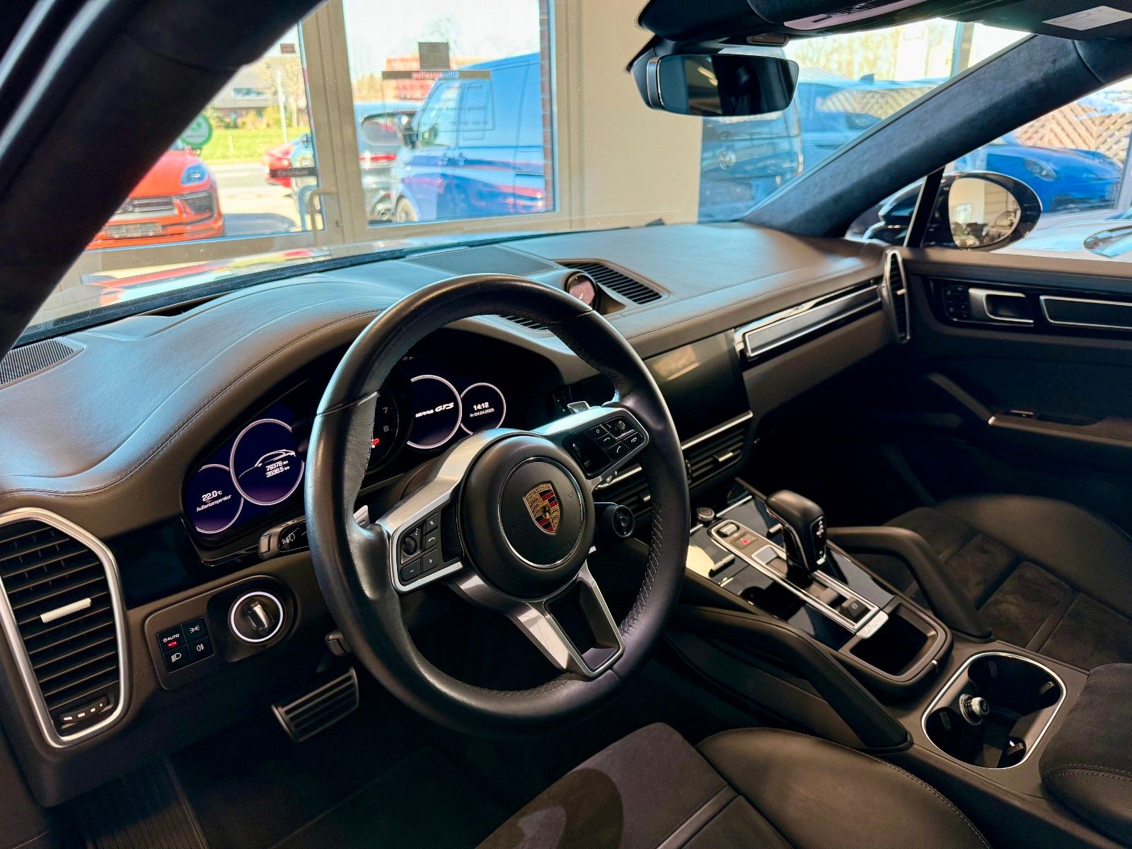 Fahrzeugabbildung Porsche Cayenne GTS Coupe SportDesign/HeadUP/ACC/Keyless