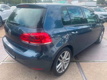 Volkswagen Golf - 4