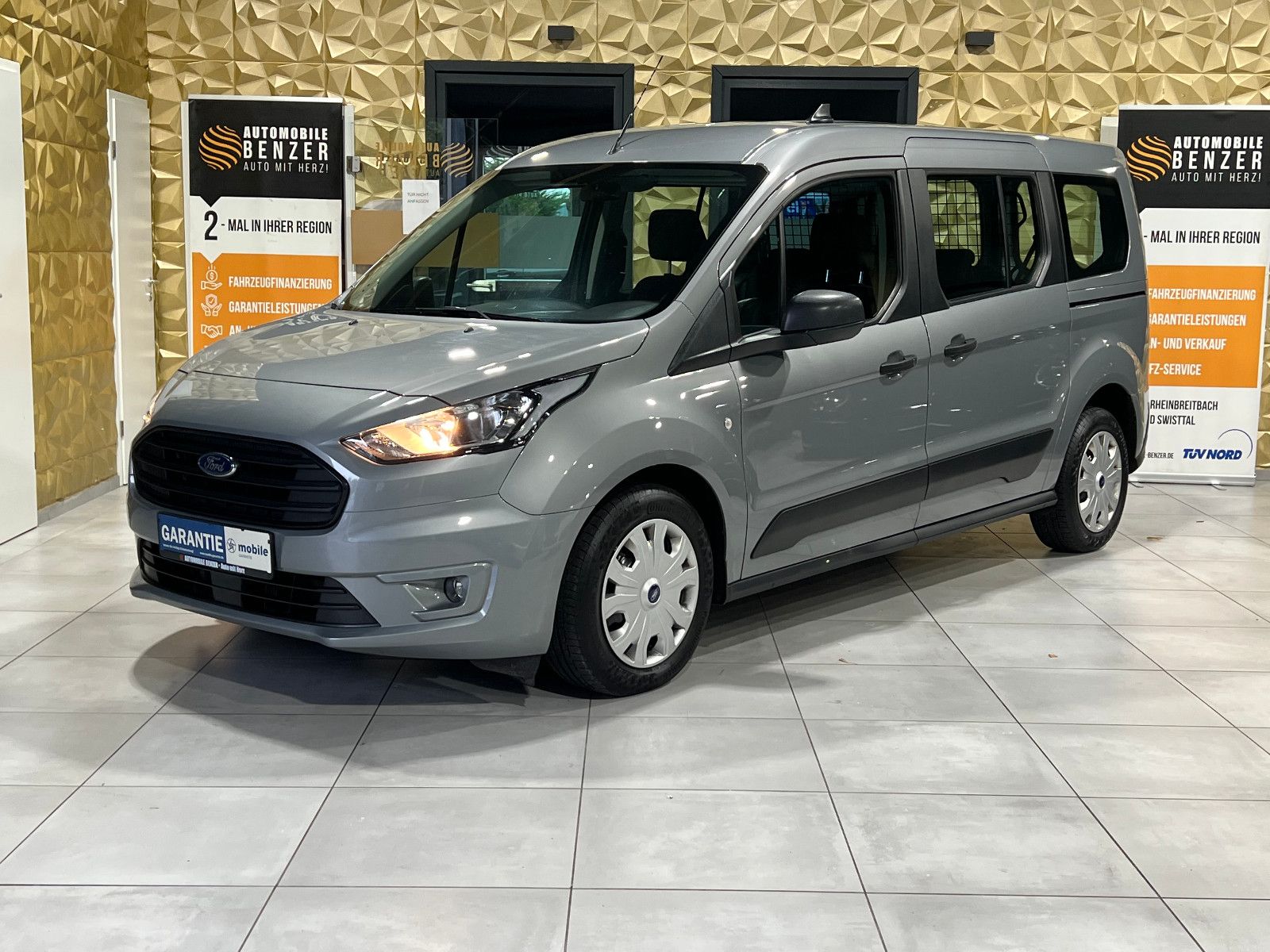 Fahrzeugabbildung Ford Transit Connect Kombi lang//5-SITZER/KLIMA//PDC