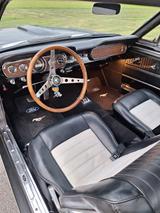 Ford Mustang V8 (65er) - Ford Mustang aus 1965: Coupé