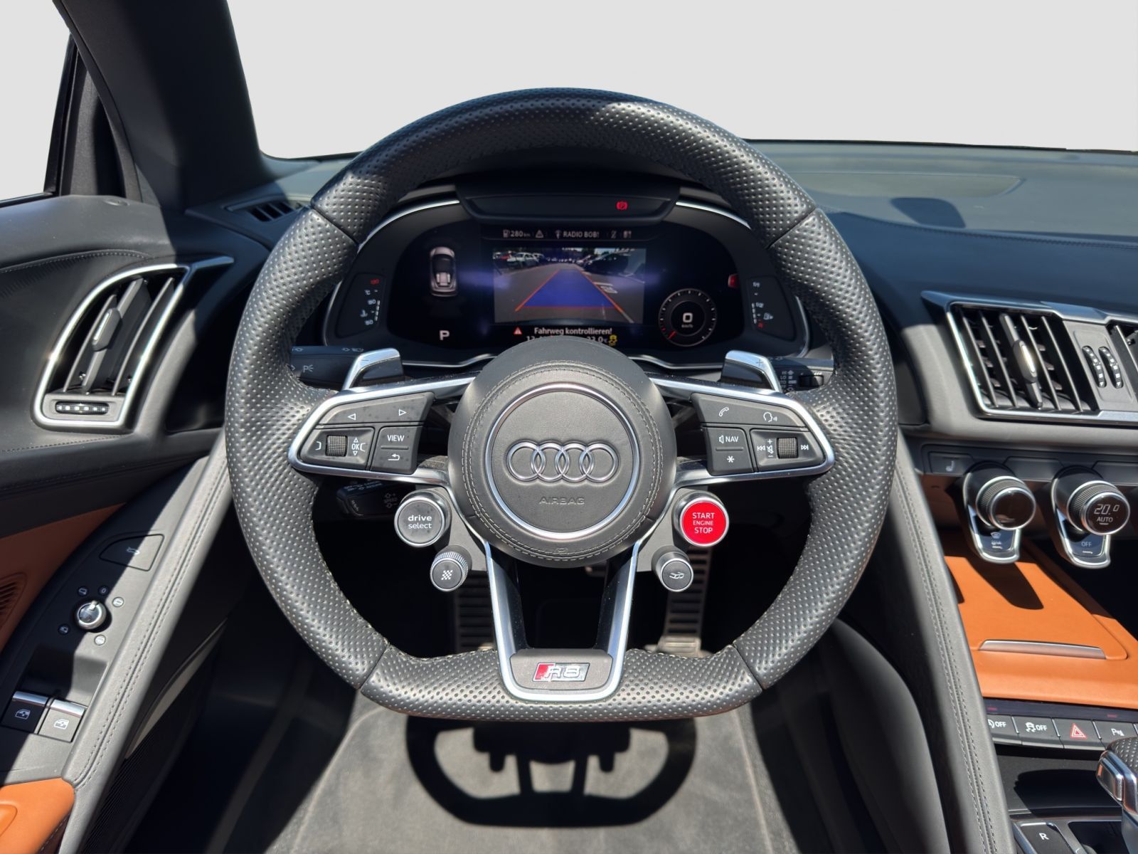 Audi R8 - Bild 16