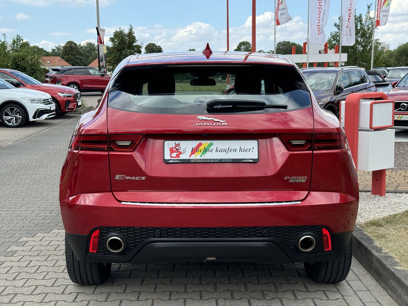 Fahrzeugabbildung Jaguar E-Pace P250 AWD /LED//DAB/Sound/Spur/Kamera/Ahk