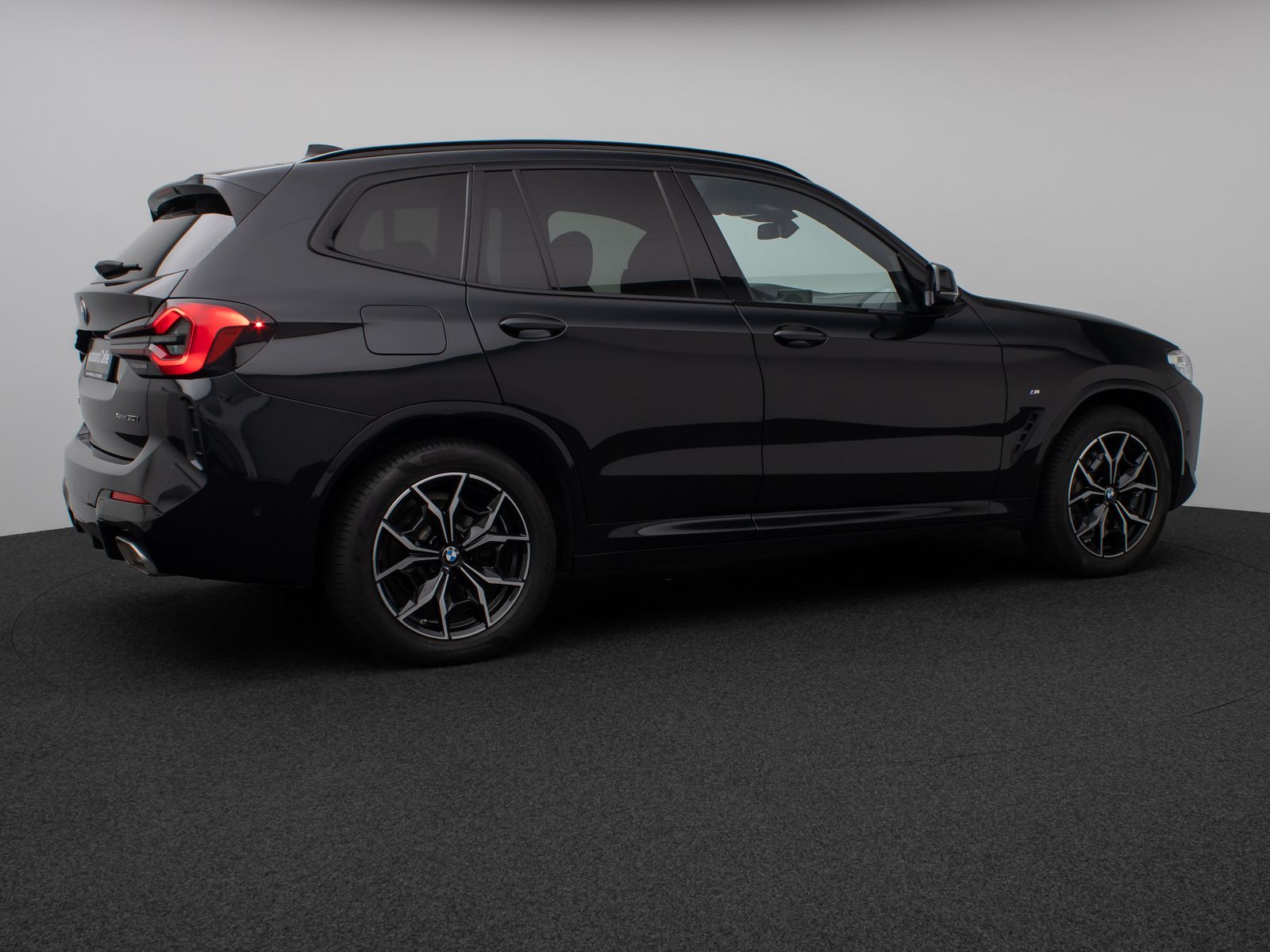 Fahrzeugabbildung BMW X3 xD30i M Sport Kamera DAB HiFi AdaptLED 19Zoll