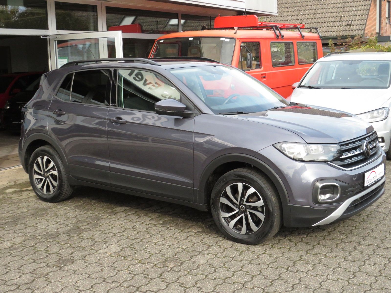 Fahrzeugabbildung Volkswagen T-Cross Active DSG ACC NAVI APP-CONNECT