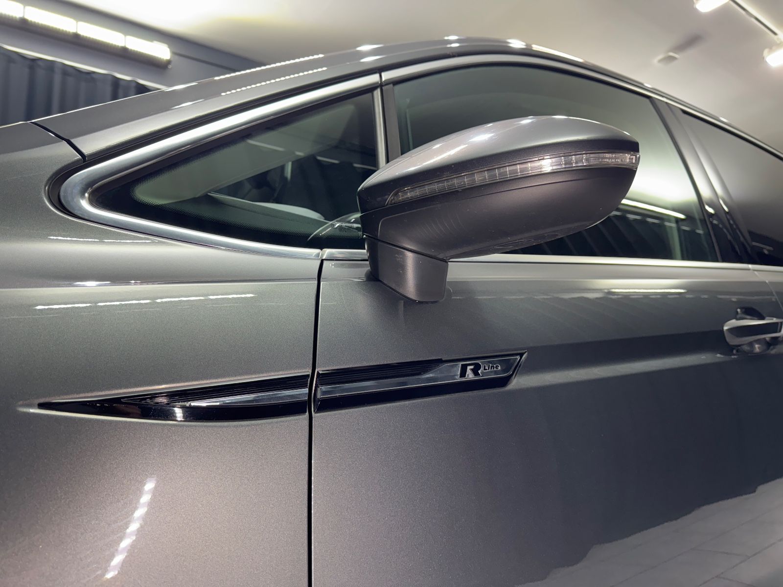 Fahrzeugabbildung Volkswagen Touran Highline|DSG|NAVI|7-SITZER|R-LINE|